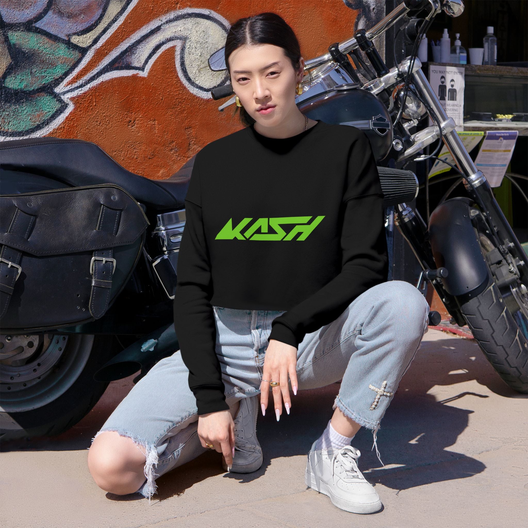 KASH Women's Cropped Sweatshirt